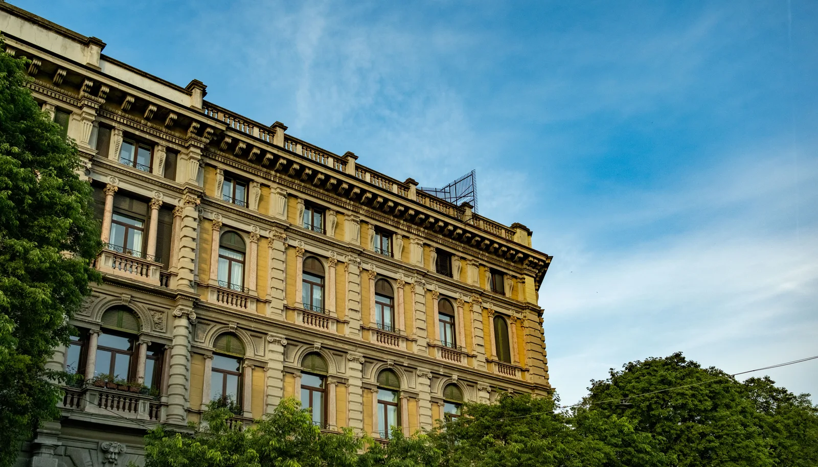 Cover Homeflow: Migliori quartieri per affittare a Milano: guida per zona Cover Homeflow: Migliori quartieri per affittare a Milano: guida per zona