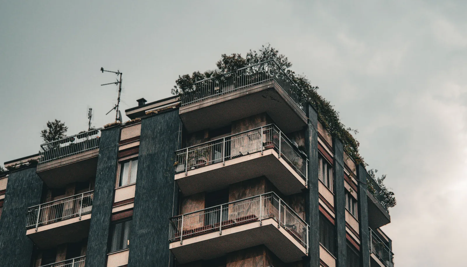 Cover Homeflow: Trovare casa a Milano per giovani coppie: consigli e zone